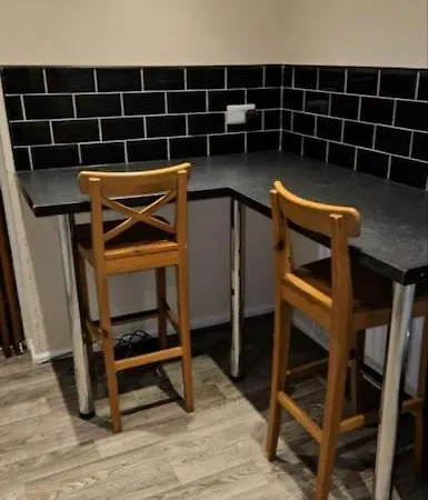 Jah 2 4bed Service Brist-ol Cost Weekly Monthly For Groups Contractors Students Family *