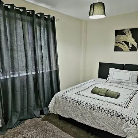 Jah 2 4bed Service Brist-ol Cost Weekly Monthly For Groups Contractors Students Family *