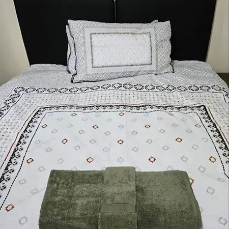 Jah 2 4bed Service Brist-ol Cost Weekly Monthly For Groups Contractors Students Family Apartman *